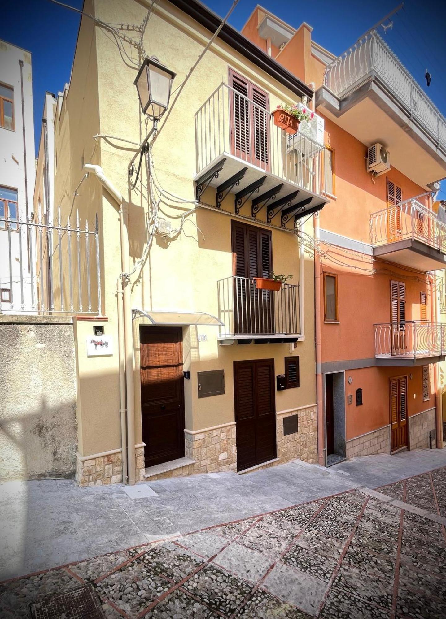 Hotel Il Carrettiere Termini Imerese Exterior foto